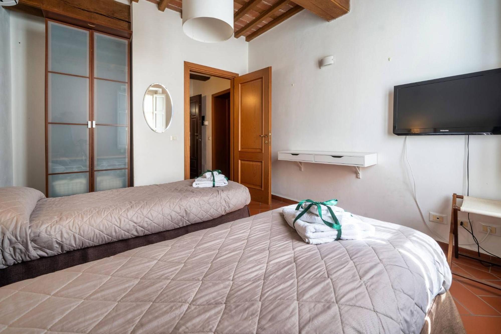 La Dimora Nell'Anfiteatro Hotel Lucca Exterior foto